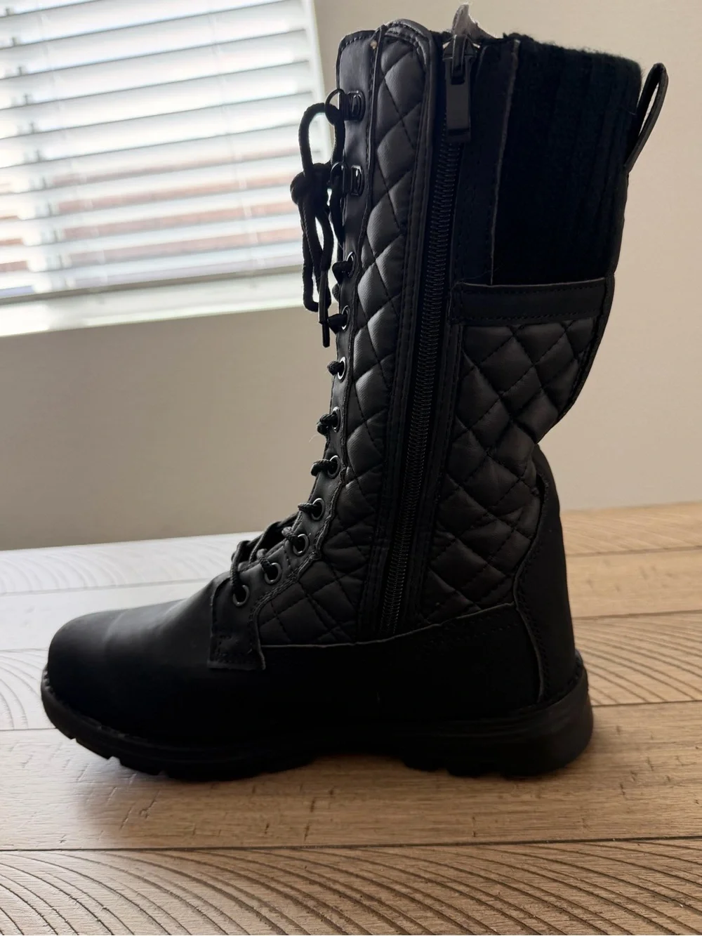 POLAR Black Quilted Lace-Up Zipper Winter Boots